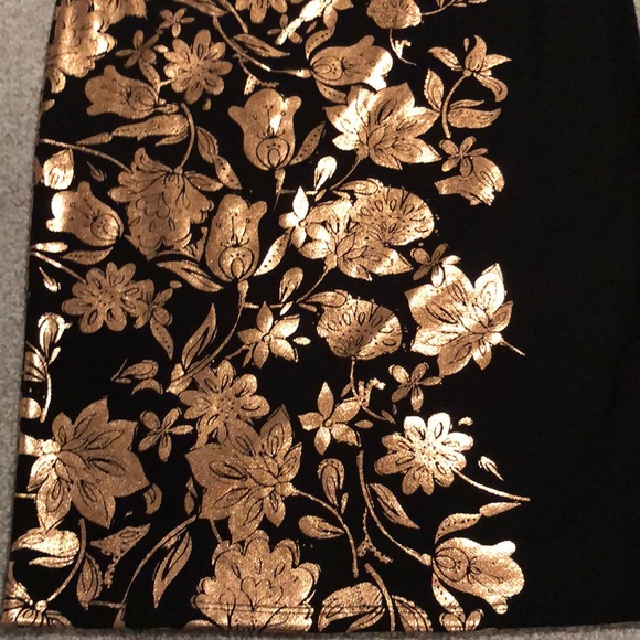 Lula Roe Debbie - Picture 2 of 4